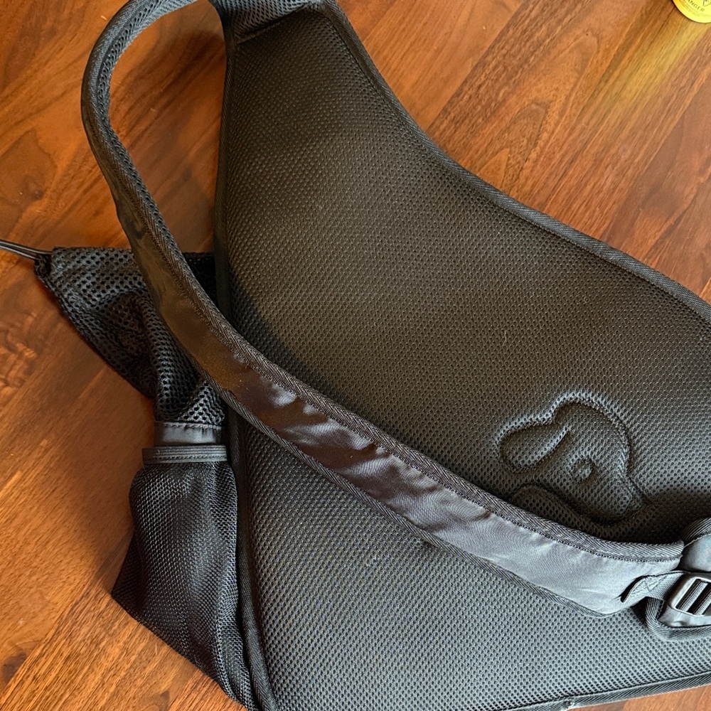 Pawtek - medium Black Sling Bag for dog - around 14lbs - Picture 7 of 7
